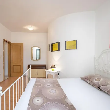 Apartment Doris Supetarska Draga Exterior photo